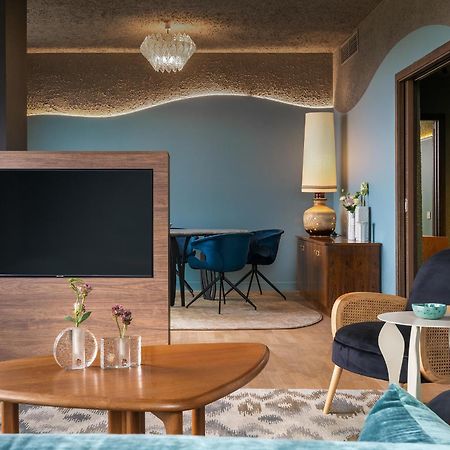Room12 House Bukares Bagian luar foto