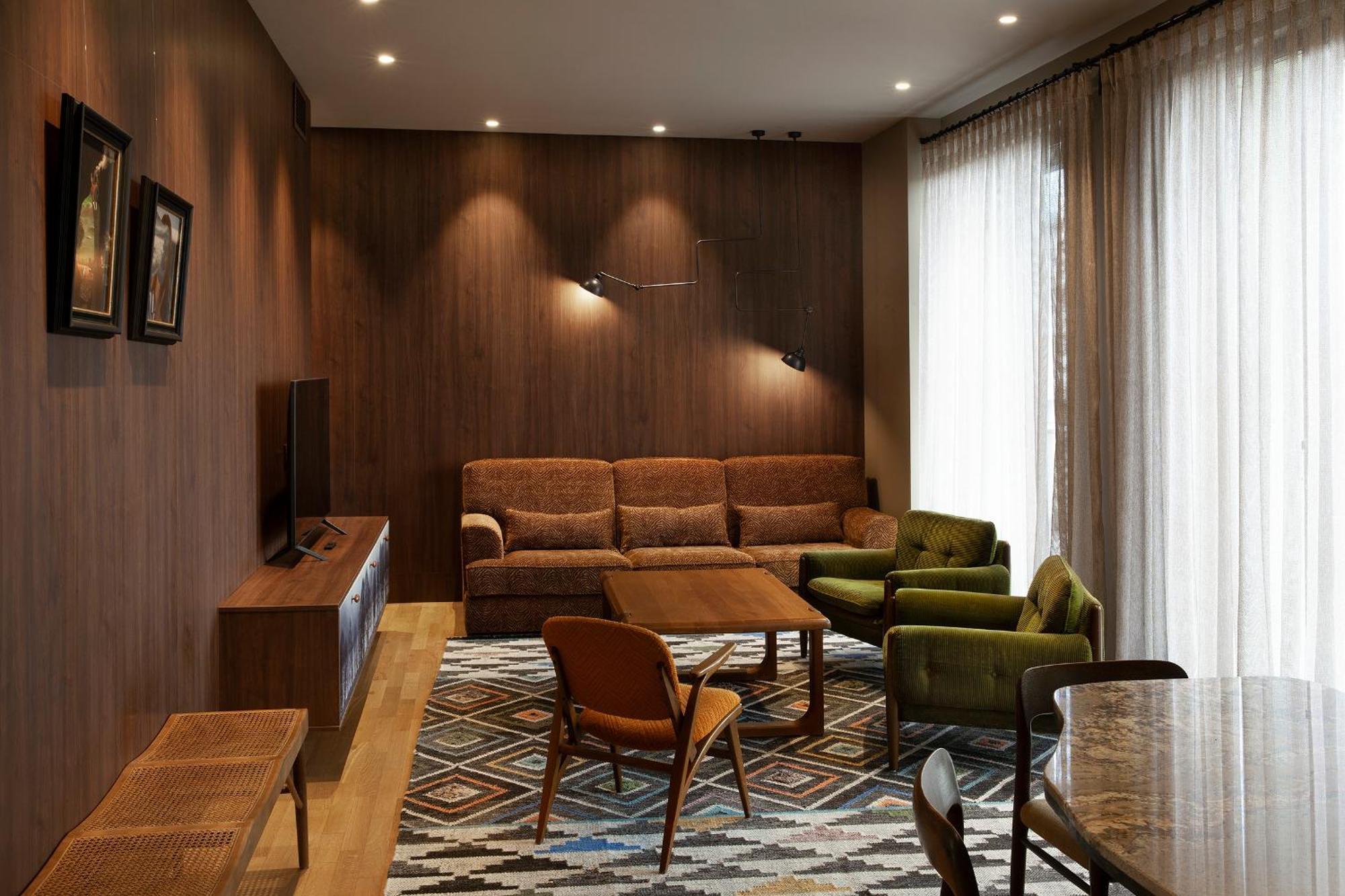 Room12 House Bukares Bagian luar foto