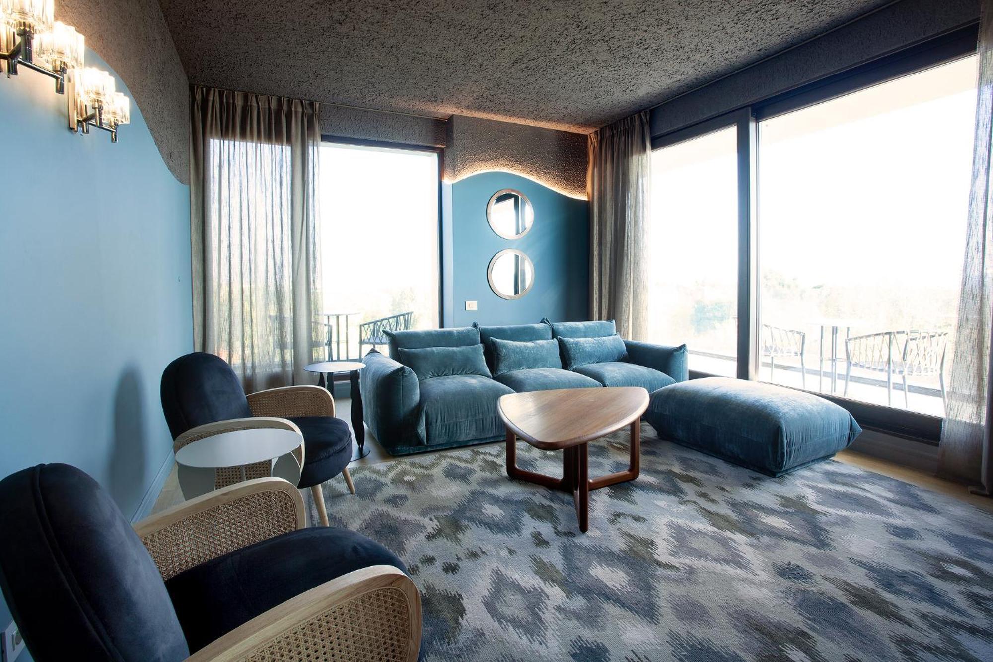 Room12 House Bukares Bagian luar foto