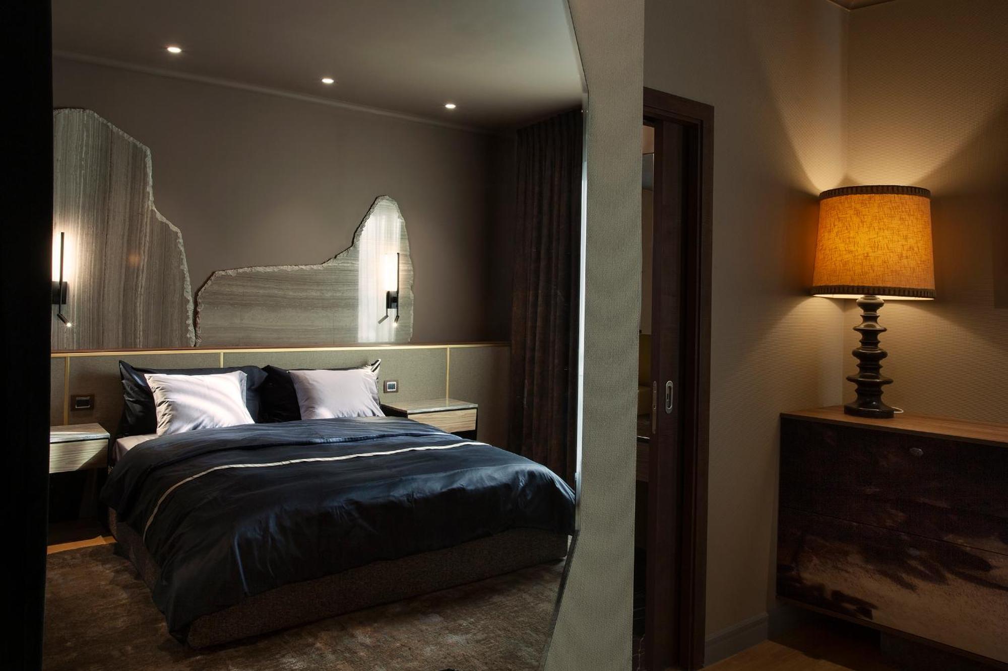 Room12 House Bukares Bagian luar foto